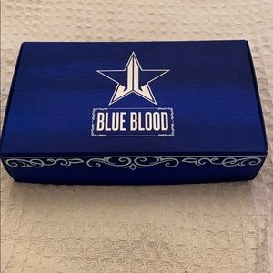 Jeffree star blue blood palette